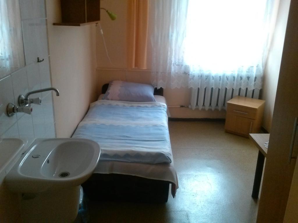 Pod Zielonym Kogutem Hostel Дужники Здрой Стая снимка