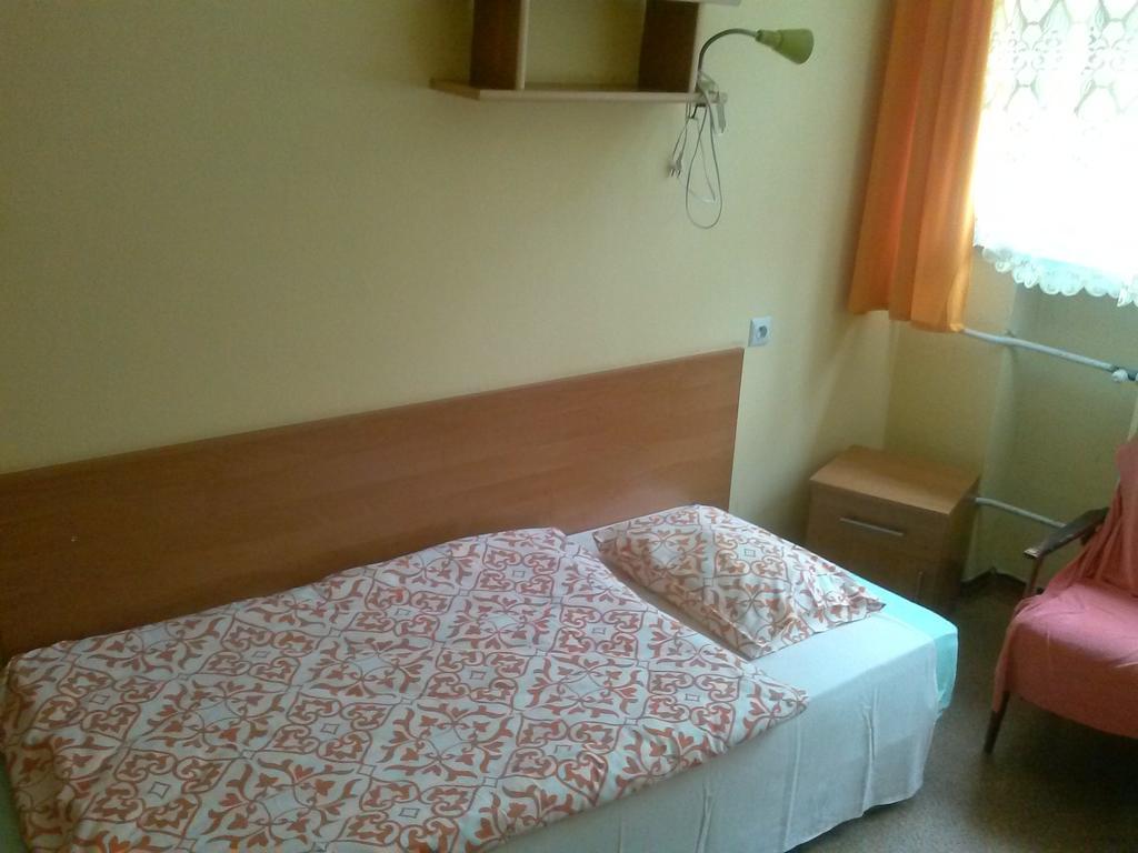 Pod Zielonym Kogutem Hostel Дужники Здрой Стая снимка